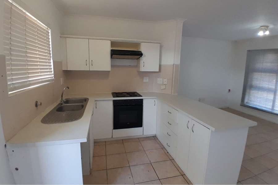 2 Bedroom Property for Sale in Parklands Western Cape